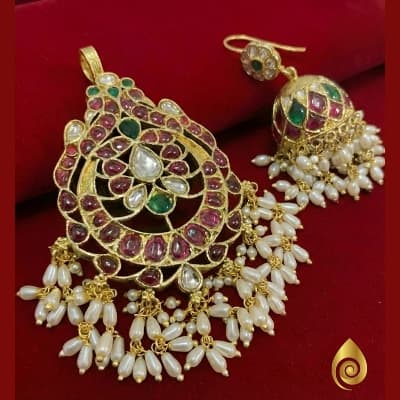 Bridal Stone & Pearl Drop Necklace Set thumbnail 3