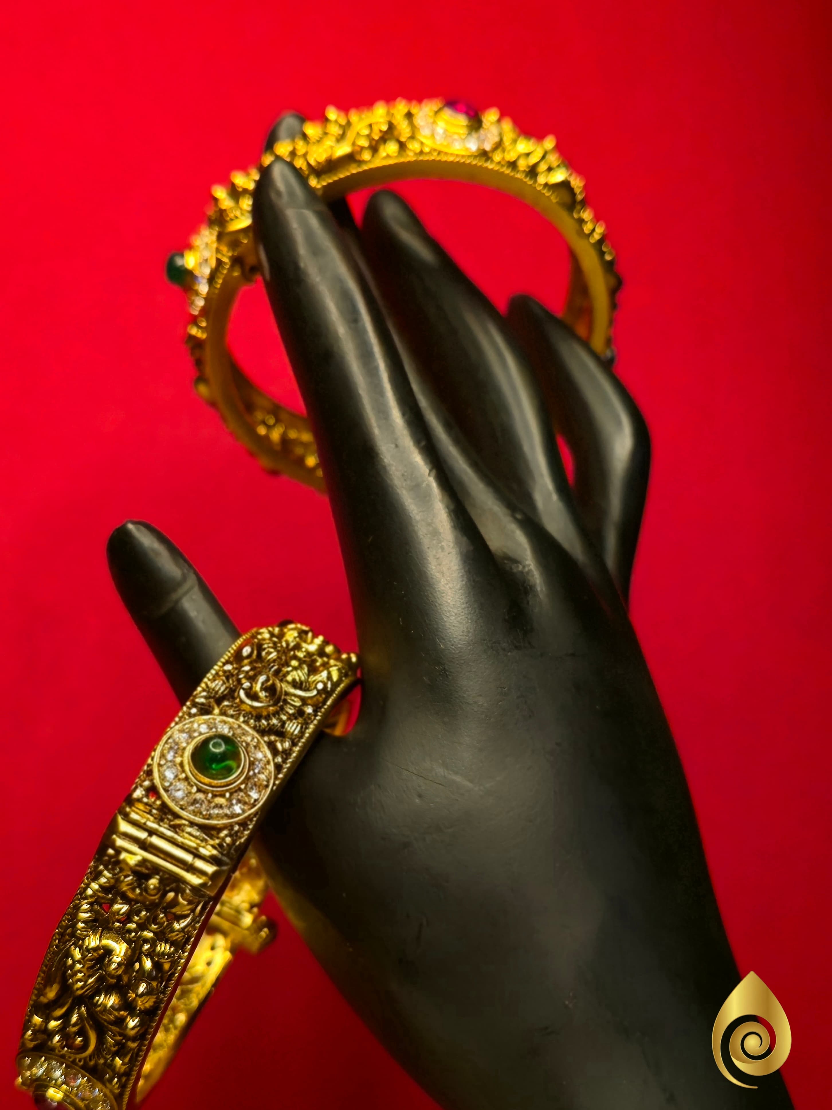 Intricate Stone-Studded Antique Bangles thumbnail 4