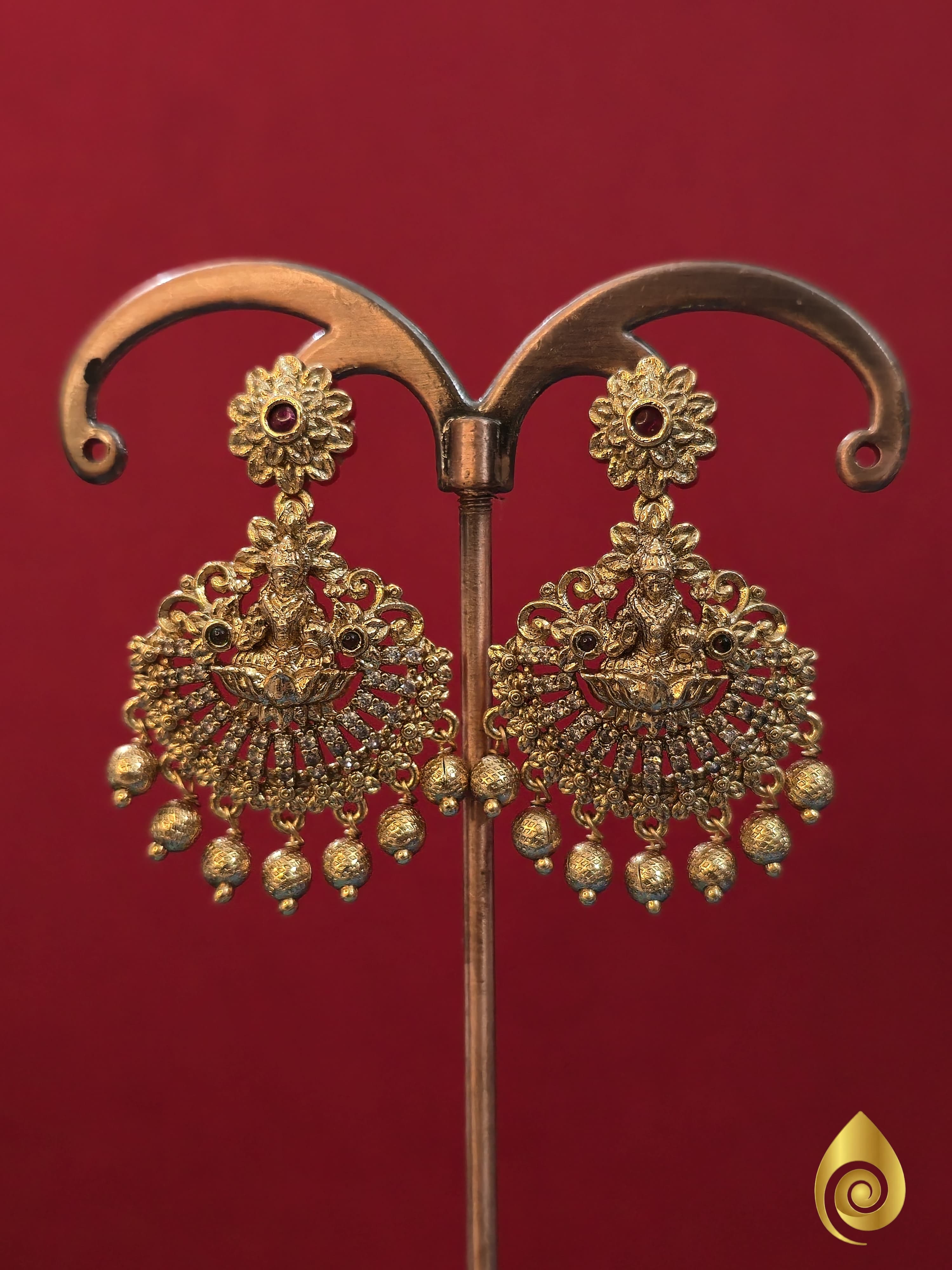 Floral Chain-Style Haram with Deity Pendant thumbnail 3