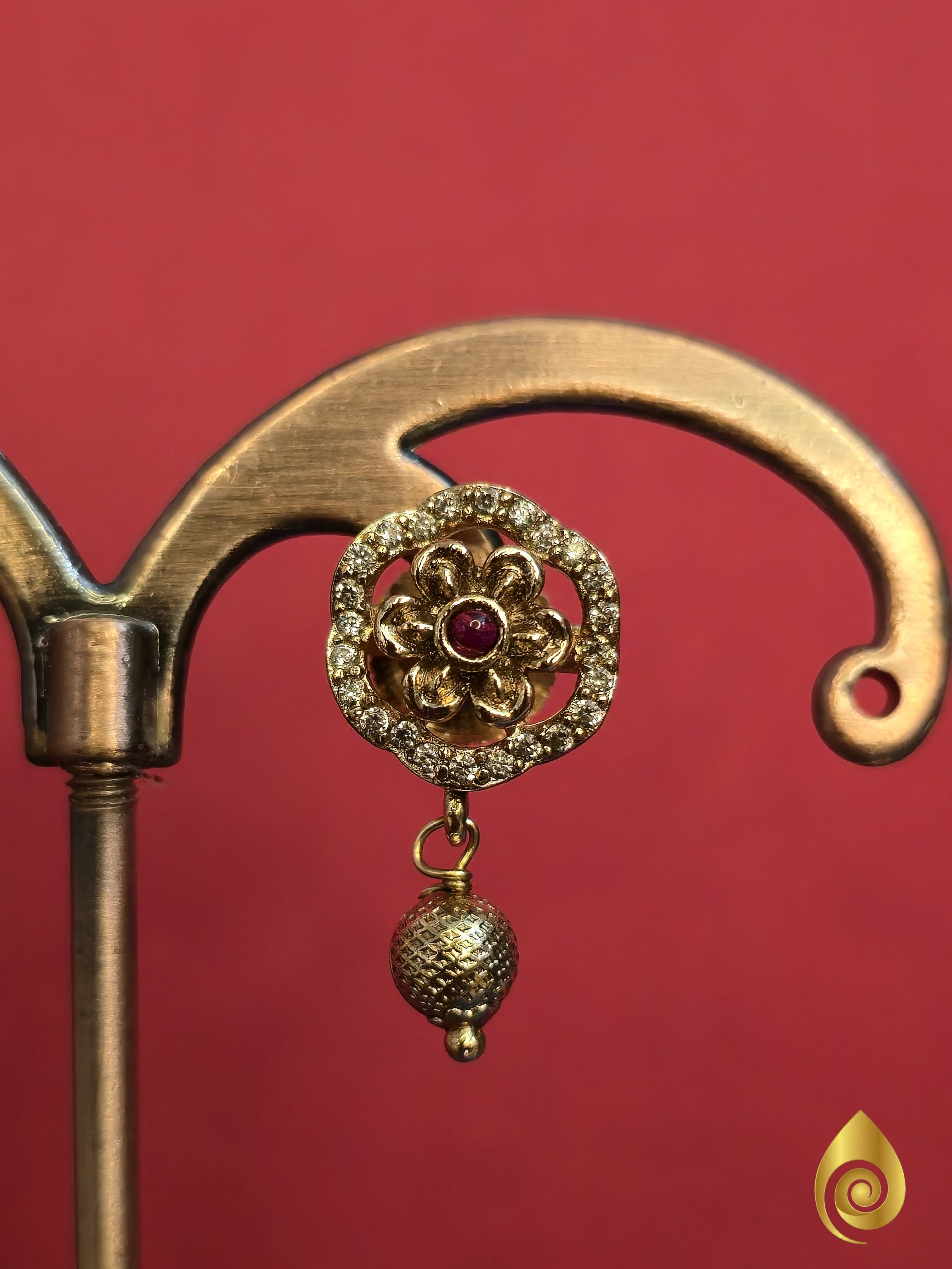 Floral Wheel Link Long Haram Set thumbnail 4