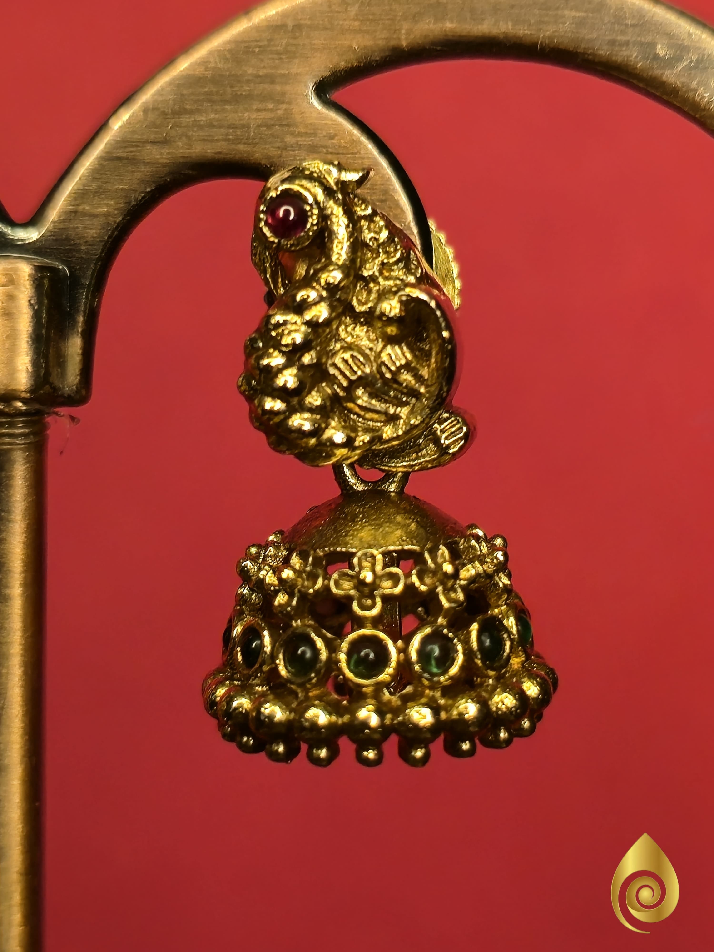 Traditional Gold Bead Drop Haram Set thumbnail 4