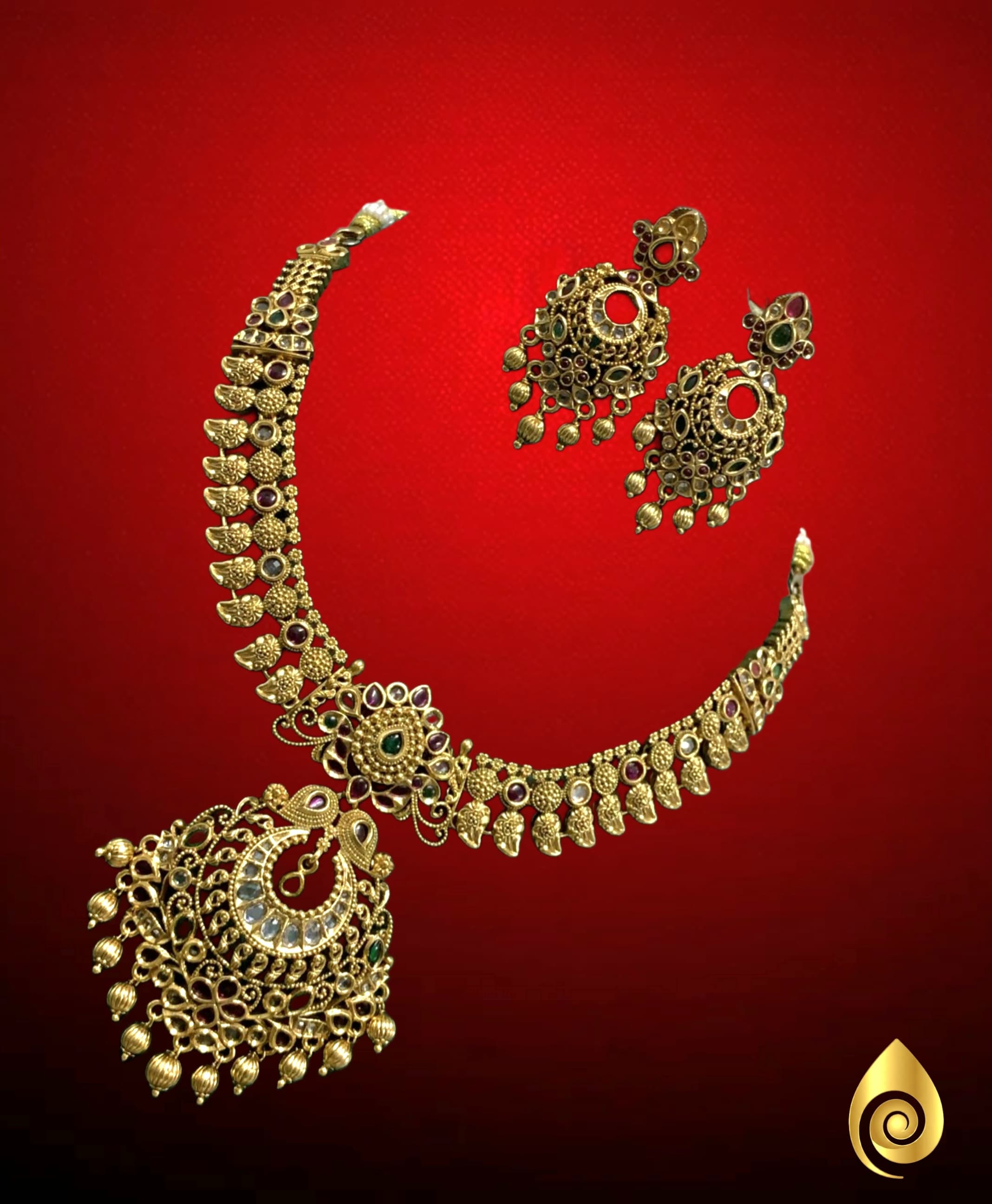 Antique Crescent Pendant Necklace Set thumbnail 1