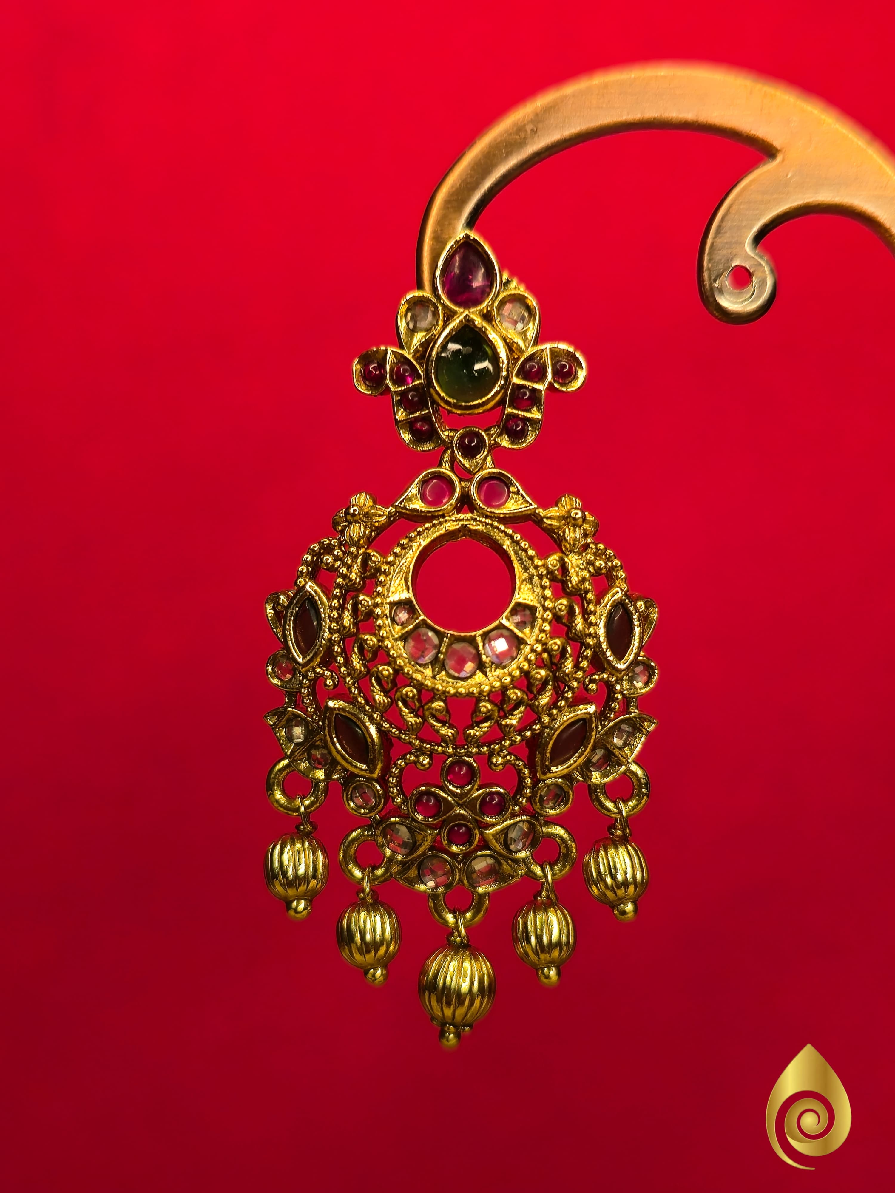 Antique Crescent Pendant Necklace Set thumbnail 4