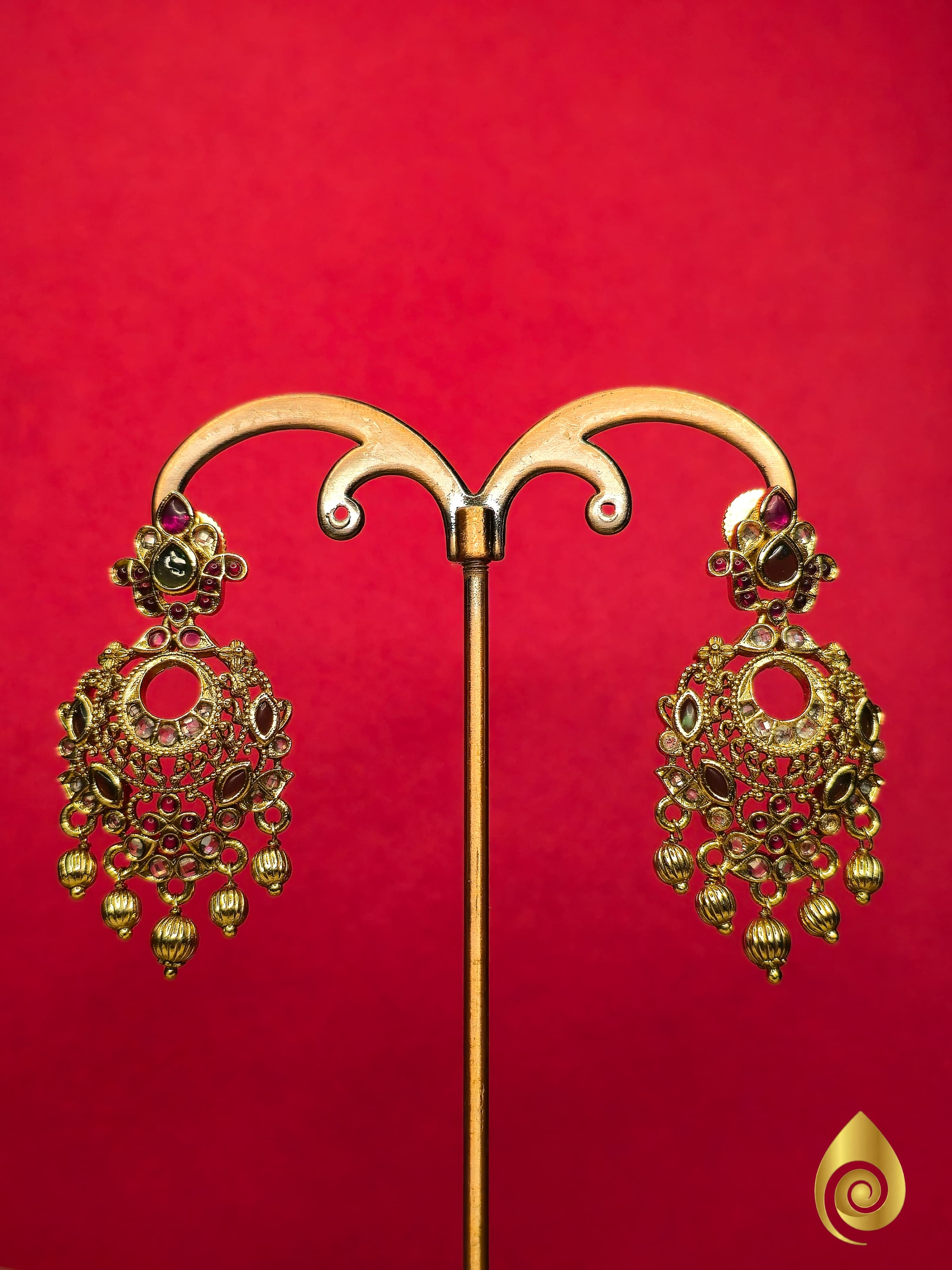 Antique Crescent Pendant Necklace Set thumbnail 3