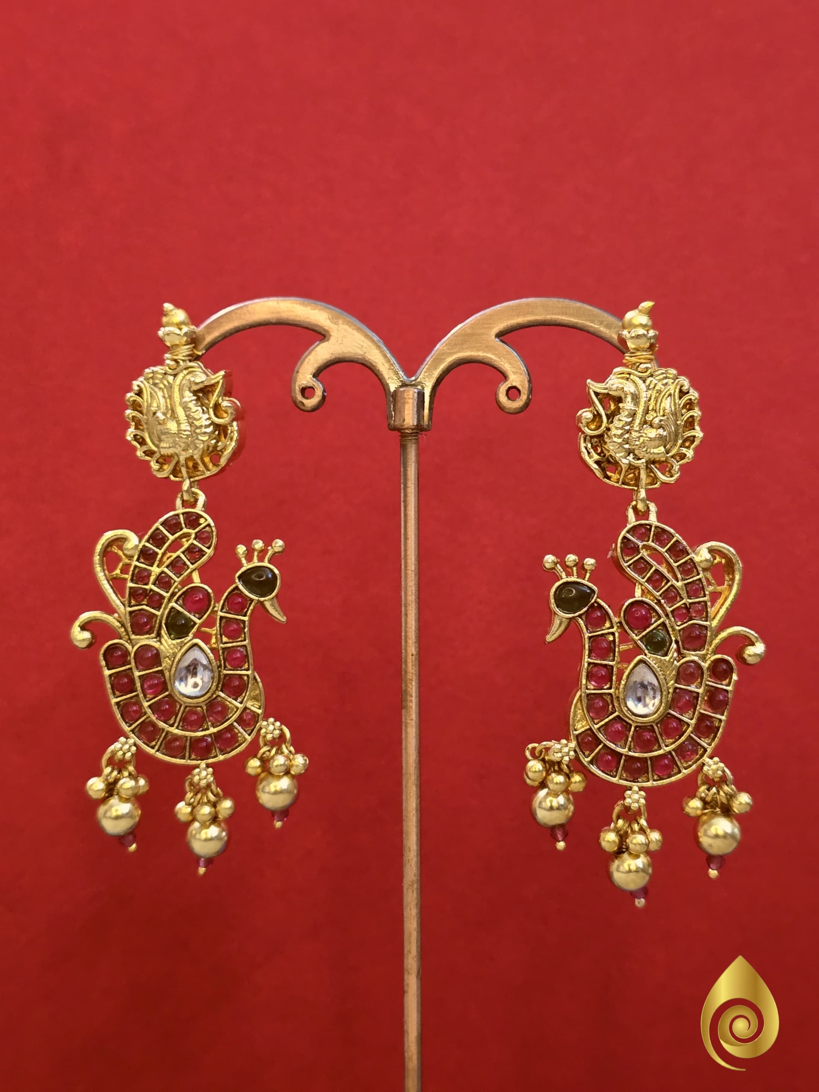 Antique Coin Motif Necklace Set thumbnail 3