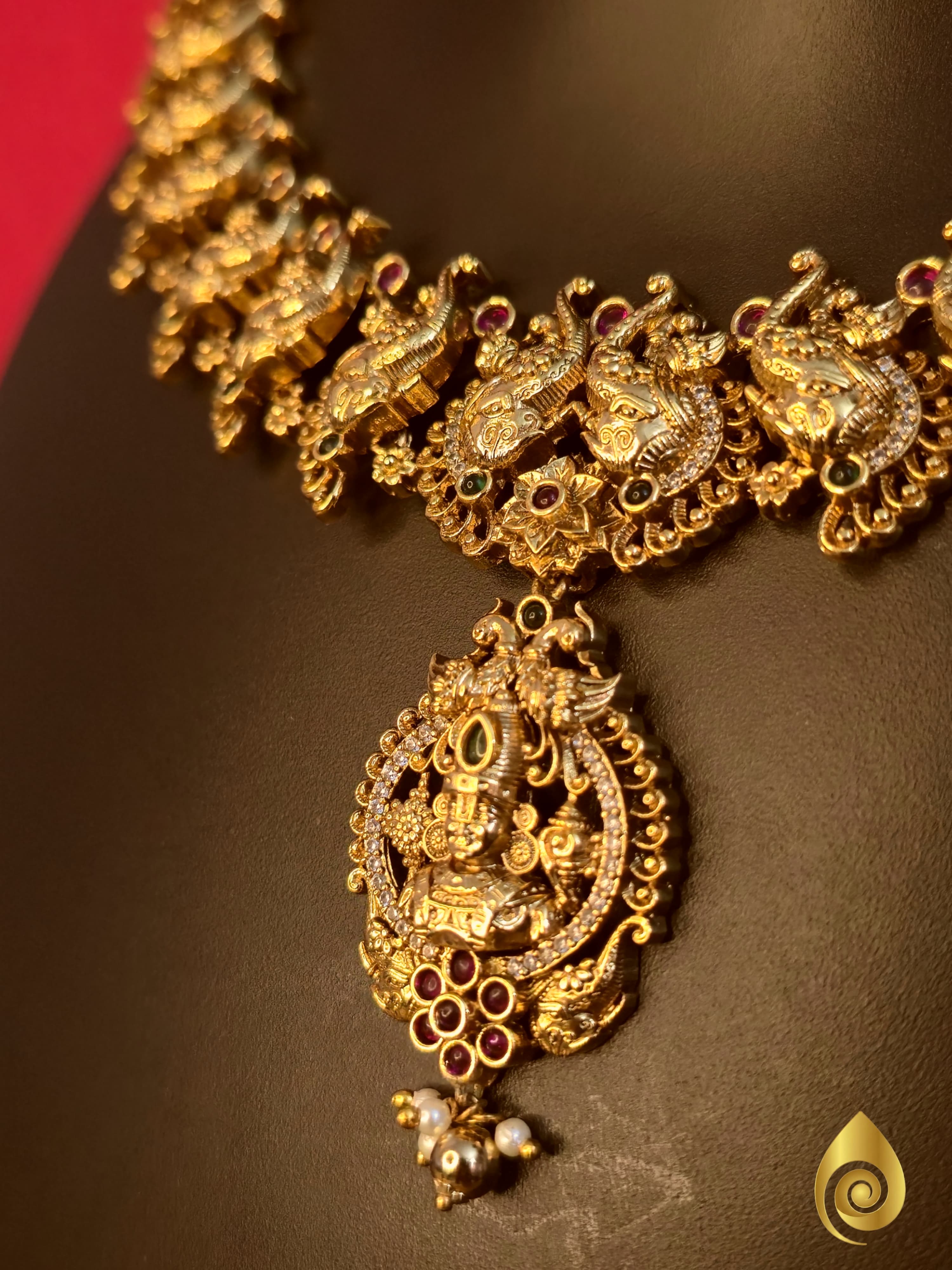 Temple Deity Short Necklace Set