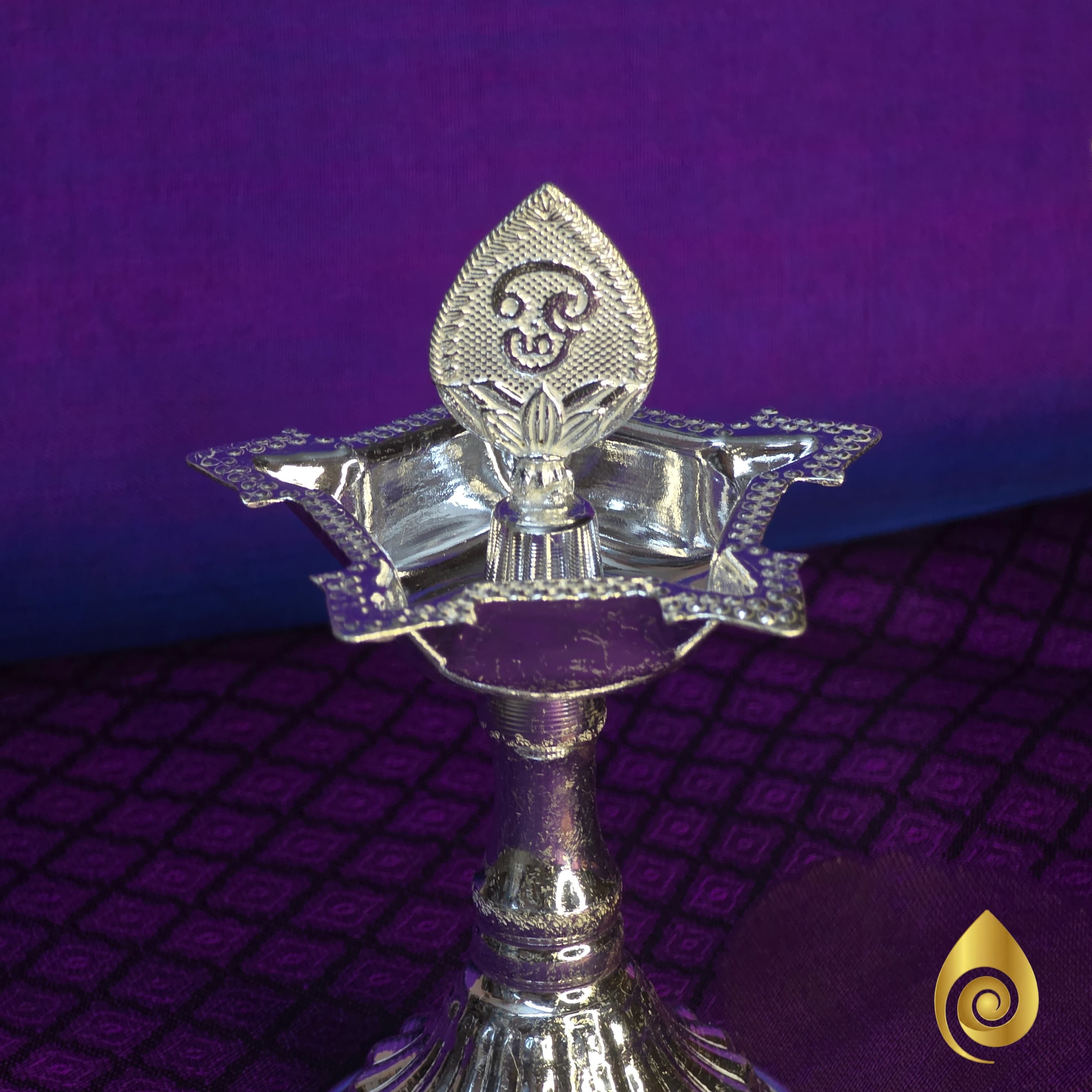 Silver Murugan Vel Lamp thumbnail 3