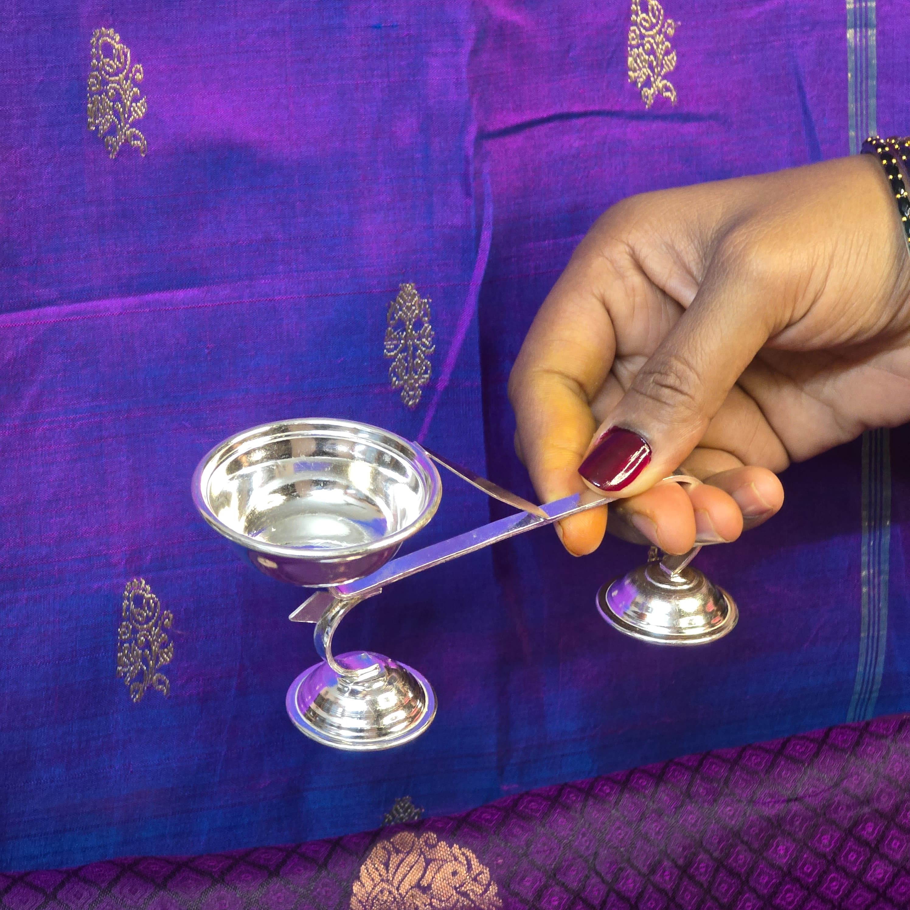 Silver Aarti Handle thumbnail 1