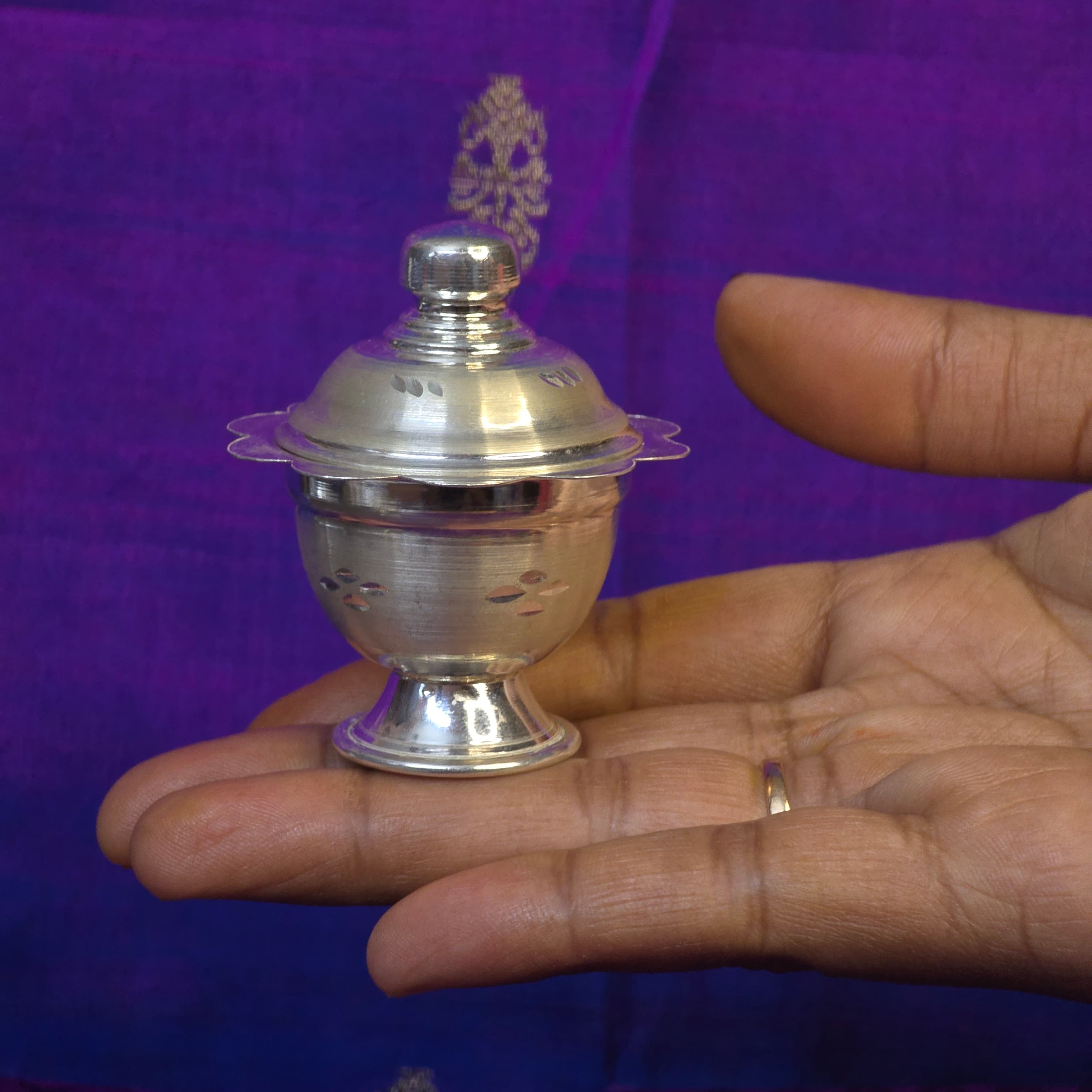 Silver Kumkum Box thumbnail 3